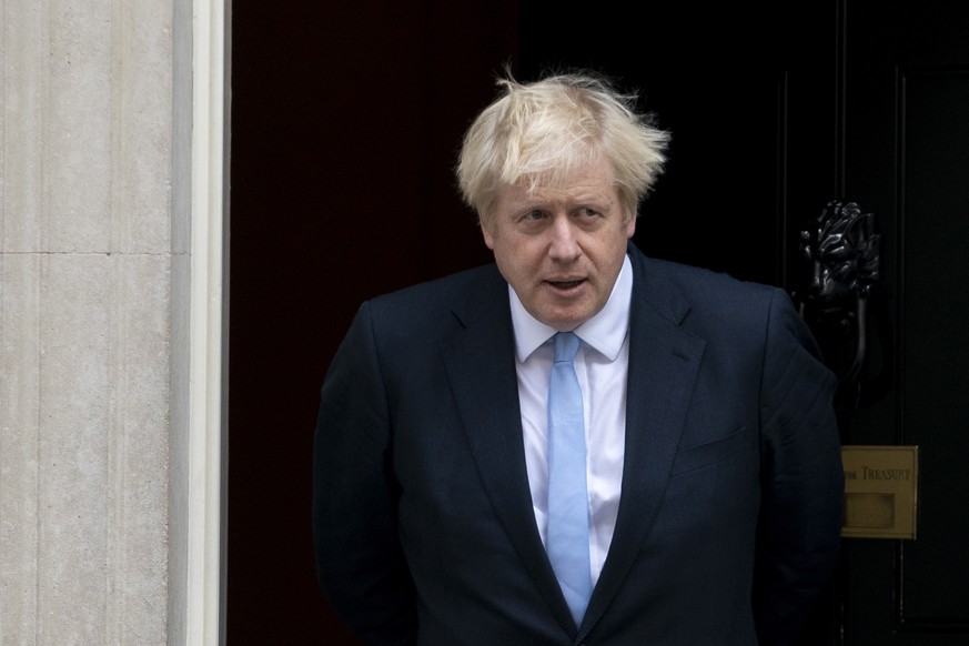 epa07819628 British Prime Minister Boris Johnson awaits to welcome visiting Israeli Prime Minister at 10 Downing Street in London, Britain, 05 September 2019. EPA/WILL OLIVER