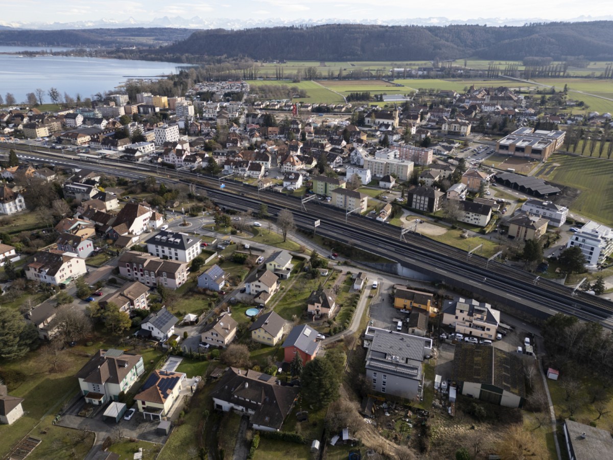 Le village du Landeron est situ
