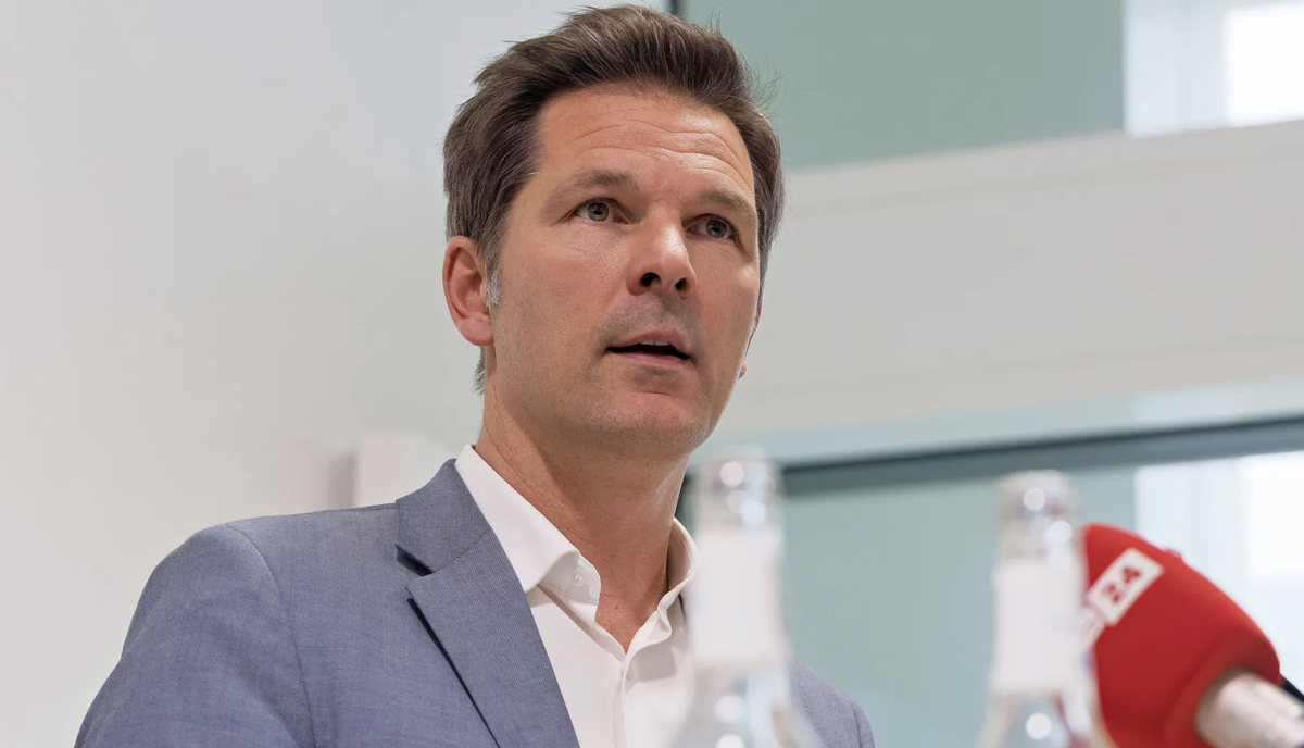 SPD-Fraktionschef Steffen Krach: Seine Position gilt innerparteilich als angekratzt.