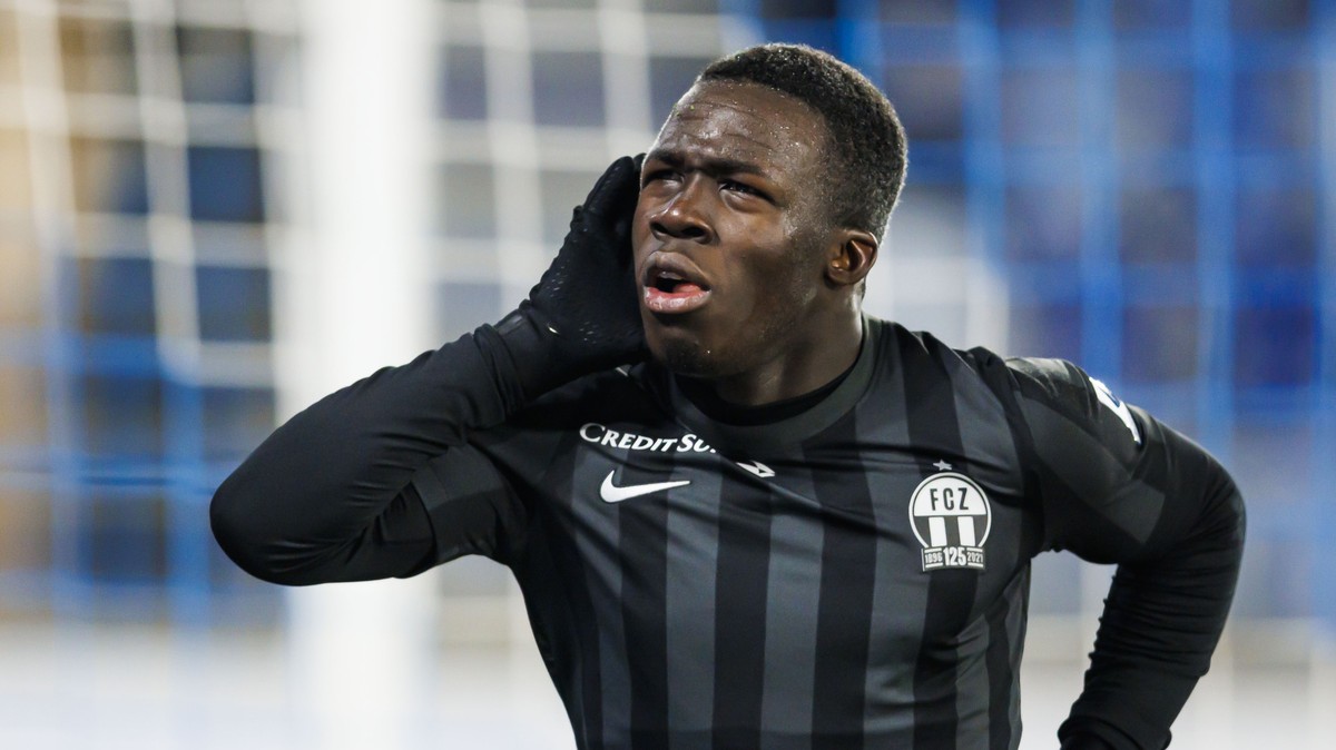 L'attaquant zuerichois Wilfried Gnonto celebre son 2e but lors de la rencontre de football de Super League entre le FC Lausanne-Sport, LS, et le FC Zuerich, FCZ, ce samedi 11 decembre 2021 au sta ...