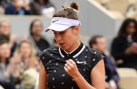 epa07610768 Belinda Bencic of Switzerland plays Laura Siegemund of Germany during their women’s second round match during the French Open tennis tournament at Roland Garros in Paris, France, 29 May 20 ...