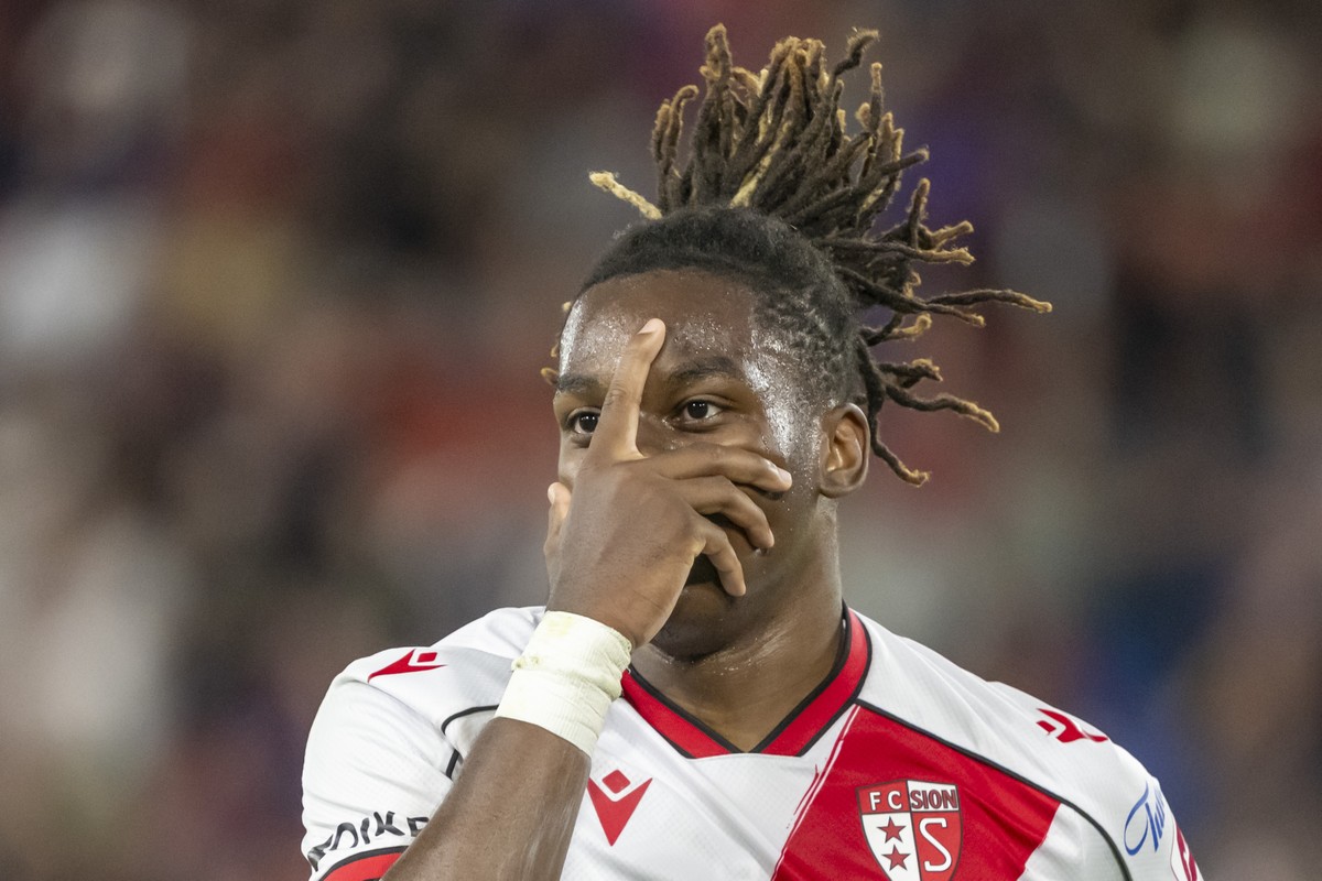 Winsley Boteli (SIO) jubelt nach seinem Tor zum 1:1 im Fussball Meisterschaftsspiel der Regular Season der Swiss Super League zwischen dem FC Basel 1893 und dem FC Sion im Stadion St. Jakob-Park in Ba ...