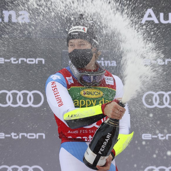 In Santa Caterina feiert Marco Odermatt seinen zweiten Weltcupsieg, den ersten in einem Riesenslalom.