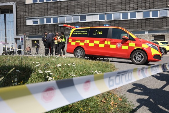 Melding om skudd ved Tveita senter i Oslo Oslo 20250719. Det er avfyrt skudd pa Tveita senter i Oslo. Ifolge politiet er det to personer som har hatt en krangel, hvorav den ene har avfyrt flere skudd  ...