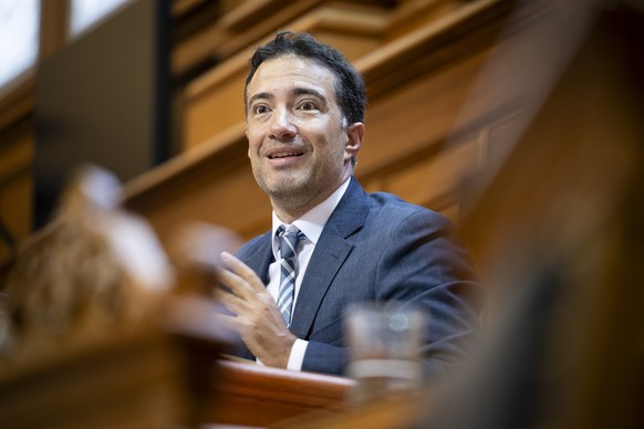 Staenderatspraesident Andrea Caroni, FDP-AR, spricht am Ende der Sommersession der Eidgenoessischen Raete, am Freitag, 20. Juni 2025 im Staenderat in Bern. (KEYSTONE/Anthony Anex)