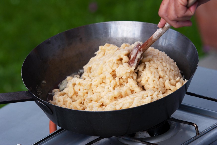 käse spätzli chnöpfli kochen essen food