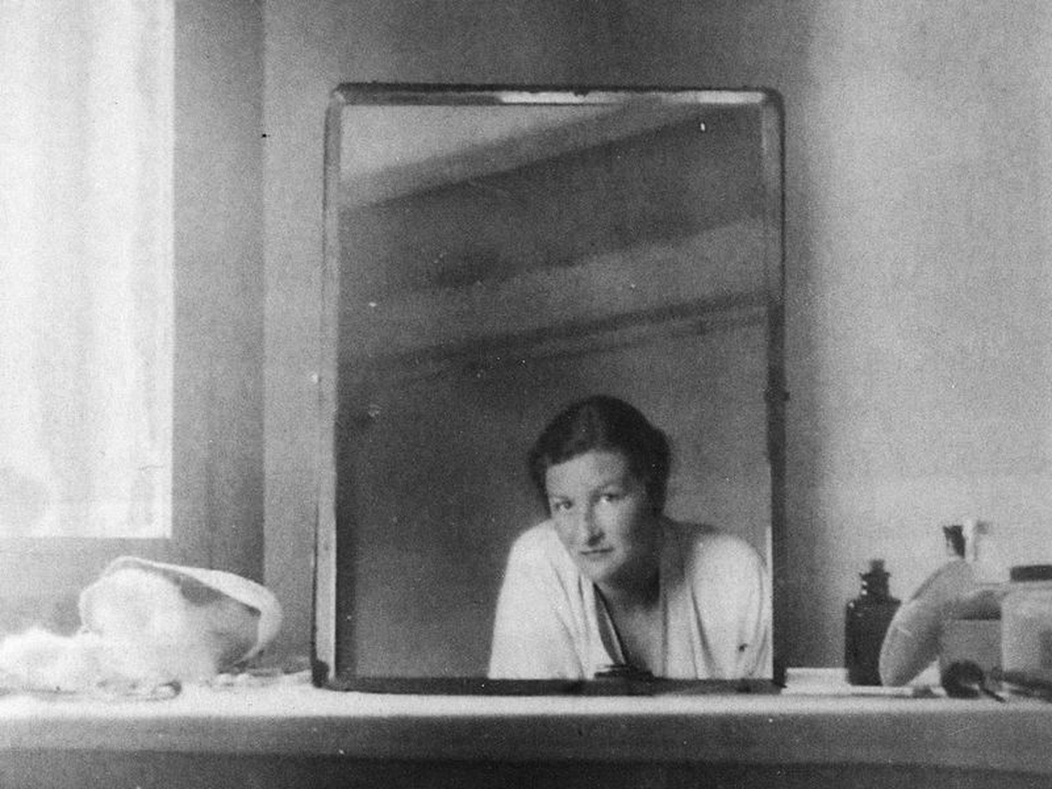 Wenn man nur noch seinem eigenen Spiegelbild trauen kann; undatiertes Selbstporträt von Virginia Hall.