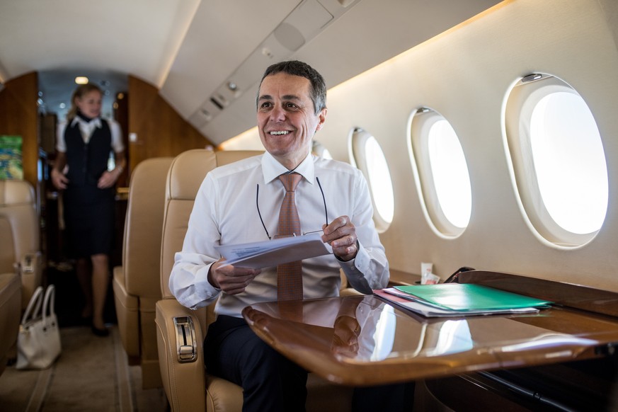 Swiss Federal Councillor Ignazio Cassis in the jet of the Swiss Federal Council during his return journey to Switzerland, in Aqaba, Jordan, on Tuesday, May 15, 2018. (KEYSTONE/Ti-Press/Gabriele Putzu)