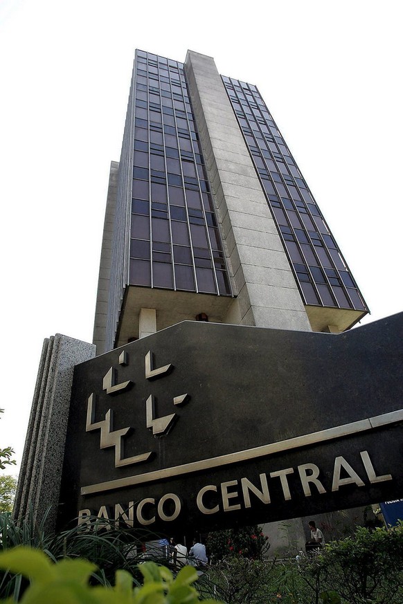 View of the Central Bank&#039;s headquarters in Fortaleza, Brazil, Tuesday 09 August 2005. A group of unidentified thieves stole up to 150 million reais (some $65.2 million or 52.7 million euro), the  ...