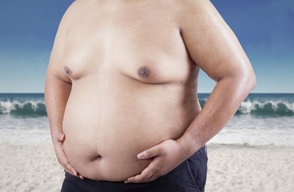 dicker bauch mann shutterstock