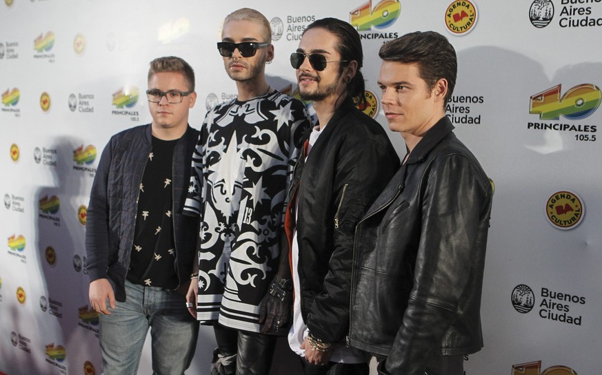 Немецкая группа парень. Группа Tokio Hotel 2007. Tokio Hotel 2023. Tokio Hotel сейчас. Tokio Hotel 2001.