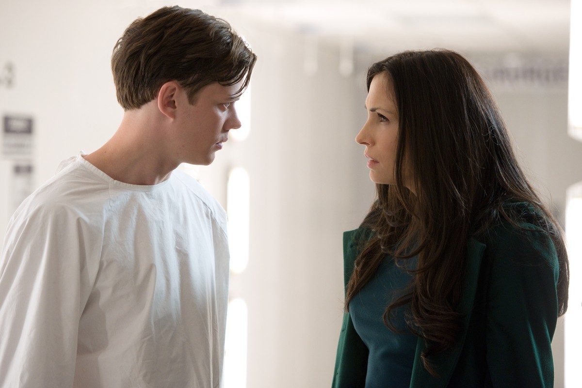 Sohn und Mutter: Bill Skarsgard und Famke Janssen brüten in «Hemlock Grove» Böses aus.&nbsp;