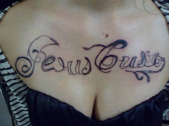 Die lustigsten Fails der Woche: Jesus-Tattoo
