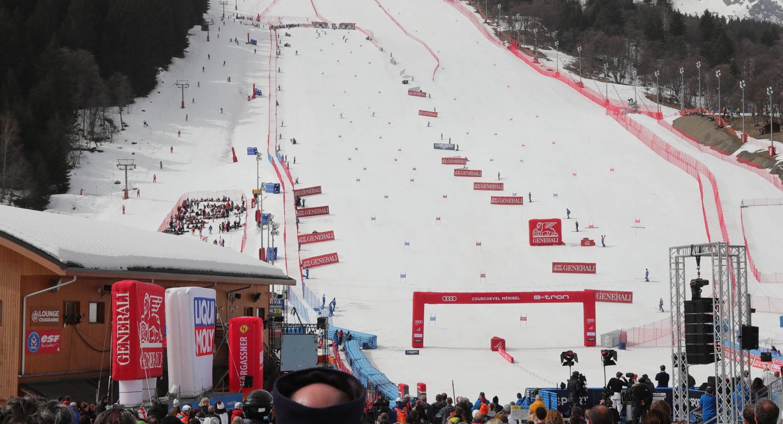 FIS Alpine Ski World Cup Finals - Courchevel Meribel - . Meribel, France on March 18, 2022. Roc de Fer slope. Pierre Teyssot/ESPA-Images Meribel USA - ZUMAcs12 20220318_zaf_cs12_019 Copyright: xESPAxP ...