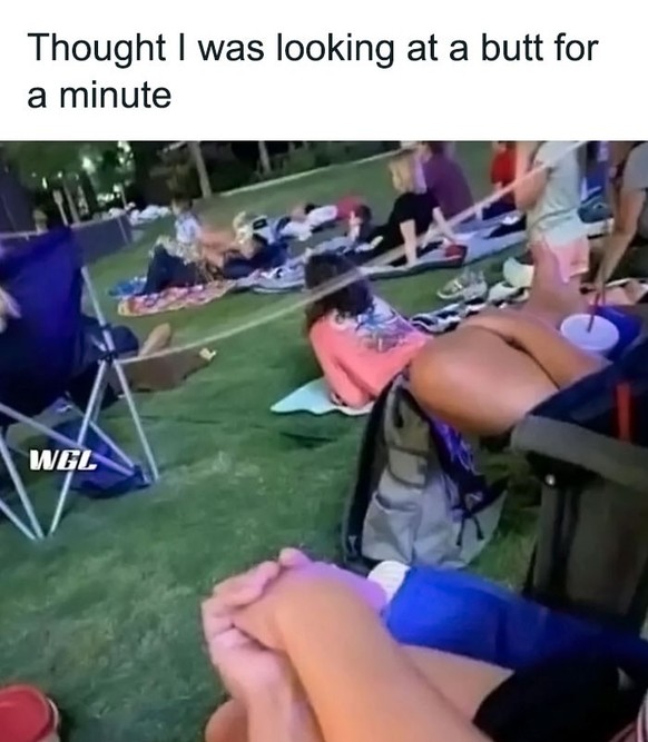 Funny perspective: what's going on here?