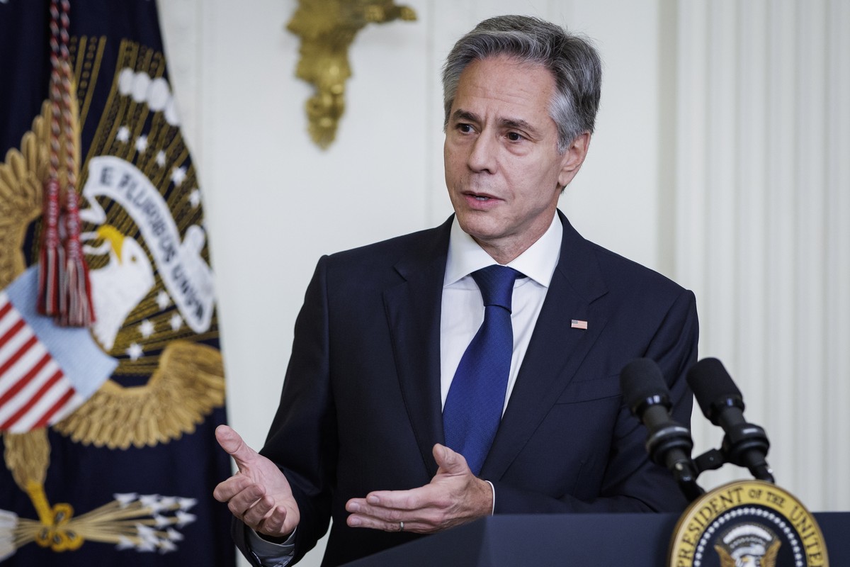 epa10689490 US Secretary of State Anthony Blinken speaks during a reception honoring US Chiefs of Missions, in the East Room at the White House, in Washington, DC, USA, 13 June 2023. EPA/Samuel Corum  ...