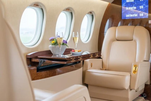 Komfortabler und geräumiger als die Economy-Class der Swiss: die Businessjets der Firma CAT Aviation.