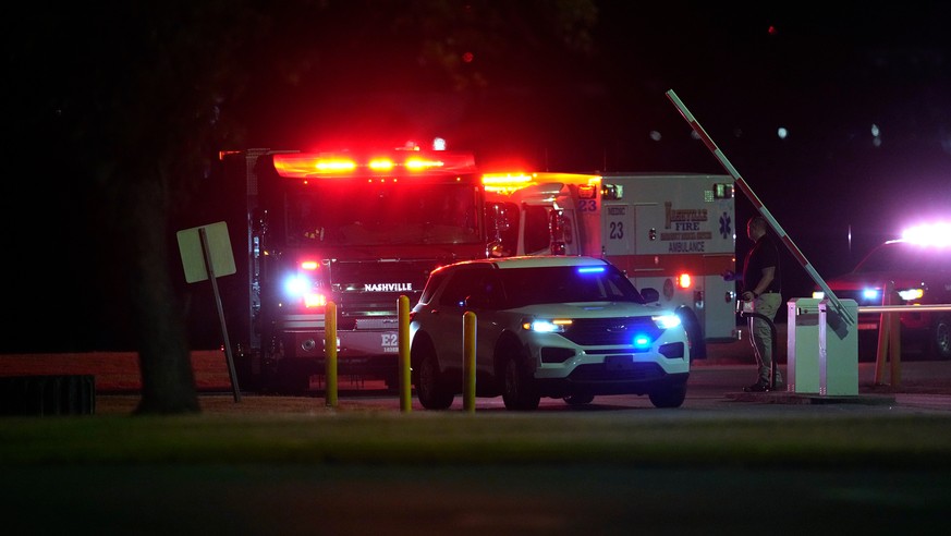 Emergency vehicles arrive at Riverbend Maximum Security Institution after the execution of Christa Pike was halted Wednesday, Sept. 30, 2026, in Nashville, Tenn. (AP Photo/George Walker IV)
Tennessee  ...