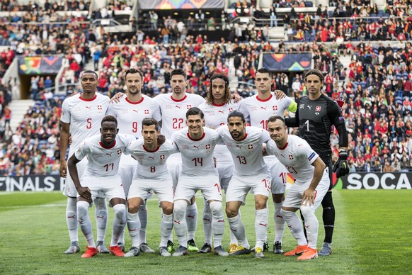 Swiss players pose prior to the the UEFA Nations League semi-final soccer match between Portugal and Switzerland at the Dragao stadium in Porto, Portugal, on Wednesday, June 5, 2019. (KEYSTONE/Jean-Ch ...