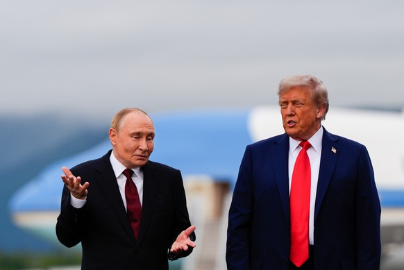 FILE - President Donald Trump and Russia's President Vladimir Putin talk, Aug. 15, 2025, at Joint Base Elmendorf-Richardson, Alaska. (AP Photo/Julia Demaree Nikhinson, File)
Europe Summit Trump