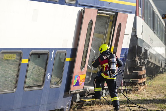 Ein Uebungszug in Schraeglage waehrend einer Uebung der SBB Feuerwehr - Intervention in Olten, am Mittwoch, 5. August 2026. Seit 20 Jahren steht die SBB Feuerwehr - Intervention als professionelle Org ...