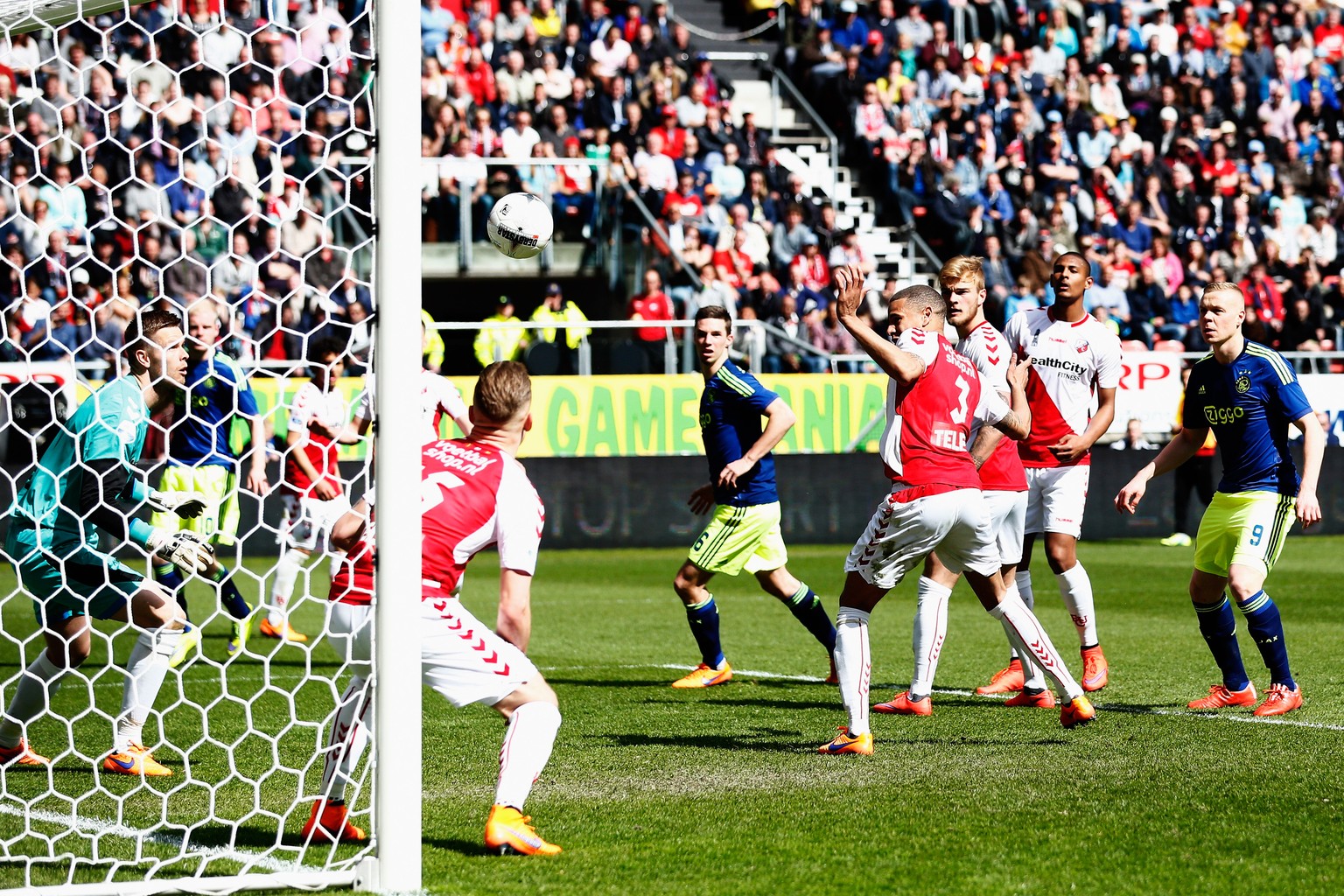 Die Ajax-Spieler wurden am Sonntag in Utrecht mit antisemitischen Sprechchören eingedeckt.&nbsp;