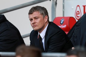 Auch mit 41 Jahren ein Babyface: Solskjaer als Cardiff-Trainer.