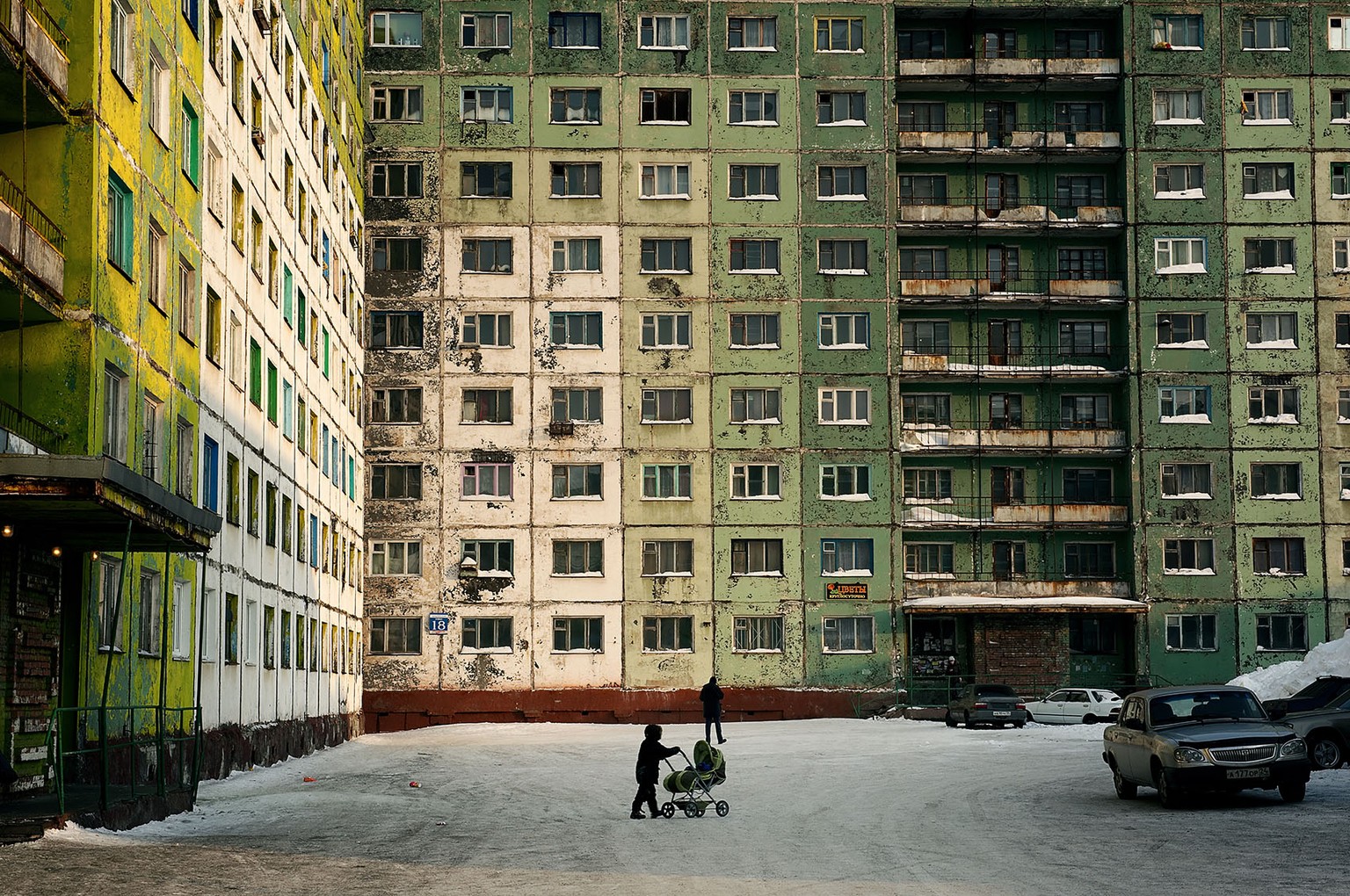 Eigentlich als Provisorium gedacht, dominieren die viele Plattenbauten aus den 70er-Jahren noch immer das Stadtbild von Norilsk.&nbsp;