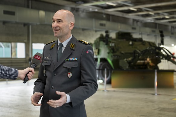 Der Chef der Armee, Korpskommandant Thomas Suessli, im Interview vor einem Piranha IV bei der Praesentation der Armeebotschaft 2023, am Donnerstag, 23. Maerz 2023 auf dem Waffenplatz in Thun. (KEYSTON ...