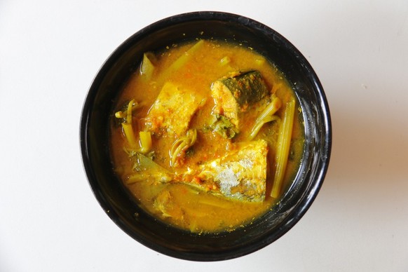 kaeng som fish soup thailand eat food