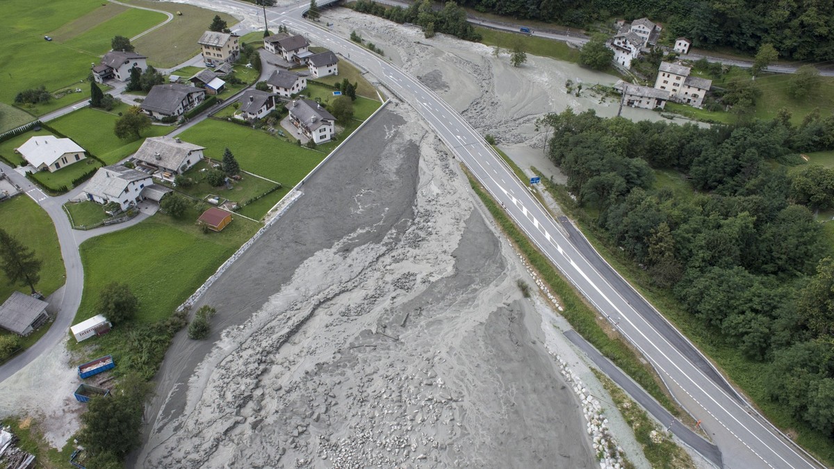A massive landslide hit the village Bondo in South Switzerland, Wednesday, August 23, 2017. The main road between Stampa and Castasegna is disconnected. The village has been evacuated. There are no ca ...