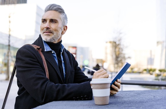 Mann mit grauen Haaren, Business-Mann