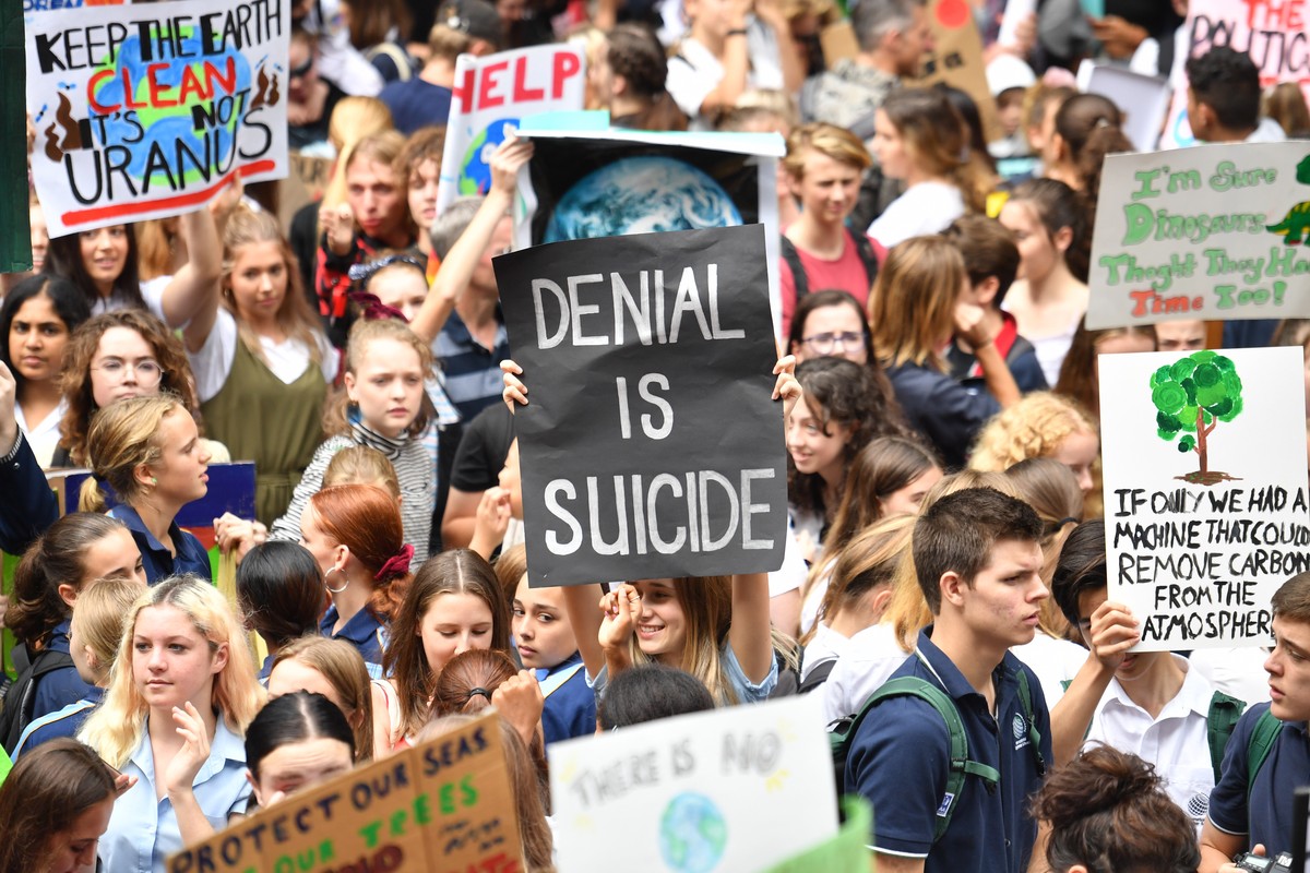 epa07438050 Thousands of school students from across Sydney attend the global #ClimateStrike rally at Town Hall in Sydney, Australia, 15 March 2019. Hundreds of thousands of students are expected to s ...