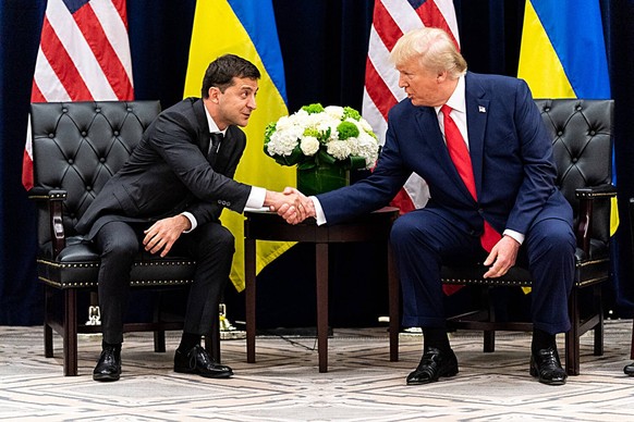 September 25, 2019 , New York, New York, USA: President DONALD J. TRUMP, right, participates in a bilateral meeting with Ukraine President VOLODYMYR ZELENSKY, left, Wednesday, at the InterContinental  ...