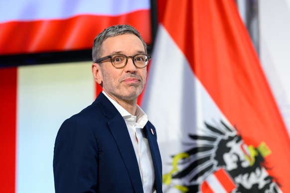 ABD0021_20241005 - WIEN - ÖSTERREICH: Bundesparteiobmann Herbert Kickl (FPÖ) am Samstag, 05. Oktober 2024, anlässlich eines Statements nach dem Gesprächstermin beim Bundspräsidenten in Wien. - FOTO: A ...