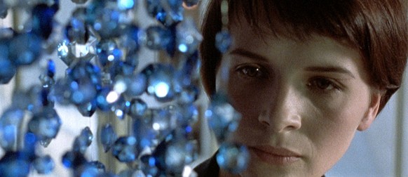 Trois couleurs bleu juliette binoche