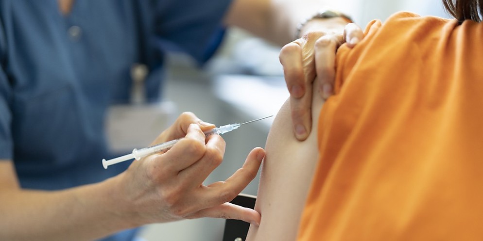 Die Subgruppe von Omikron sorgt aktuell für steigende Corona-Fallzahlen und viele Wiederansteckungen. Zudem liegt die Auffrischungsimpfung bei einem Teil der Bevölkerung bereits wieder vier Monate zur ...