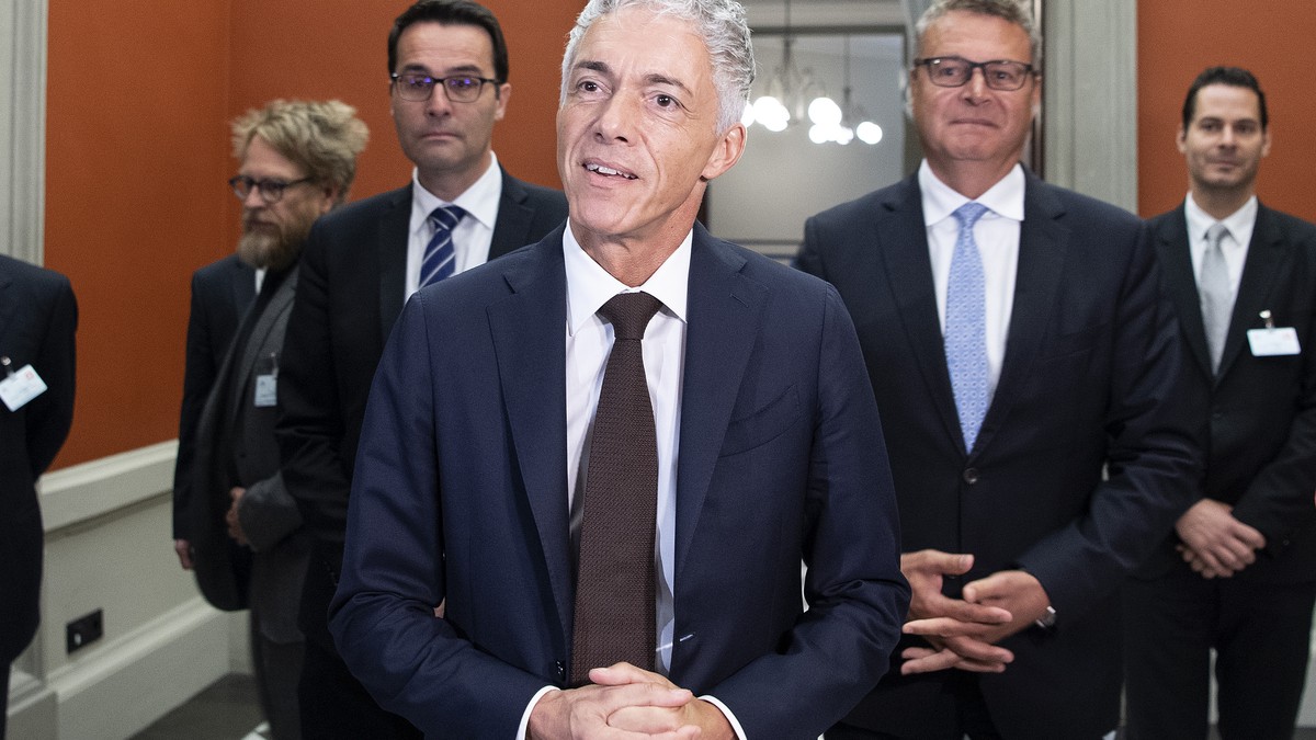 Swiss Federal Attorney Michael Lauber speaks at a press conference after his re-election by the Swiss Federal Assembly, on Wednesday, 25 September 2019 in Bern, Switzerland. SwitzerlandÄôs lawmakers  ...