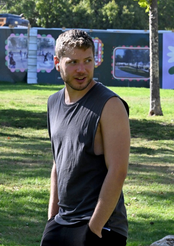 Yair Netanyahu, son of Israeli Prime Minister Benjamin Netanyahu, walks in Independence Park in Jerusalem on Monday, July 20, 2026. Israeli ingelligence revealed that Yair was a target of an Iranian a ...