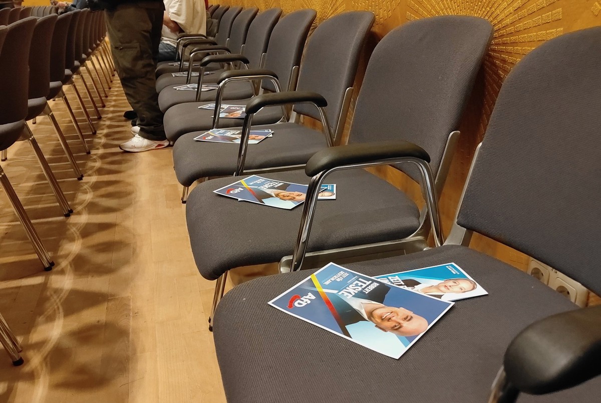 Wahlkampfveranstaltung für die Bundestagswahl am 23. Februar 2025 von der AfD Thüringen in Suhl am 11. Februar 2025, bei der Björn Höcke auftrat.