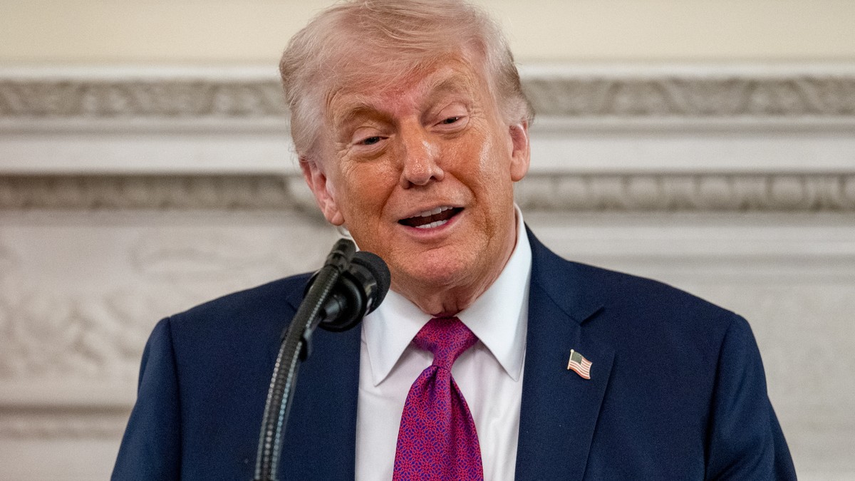 epa12905629 US President Donald Trump speaks in the State Dining Room of the White House in Washington, DC, USA, 21 April 2026. The event honors over 100 National Collegiate Athletic Association (NCAA ...