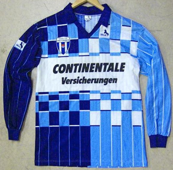 In diesem Trikot forderte der FC Wettingen in der Saison 1989/90 im UEFA Cup die SSC Napoli mit dem grossen Diego Maradona.