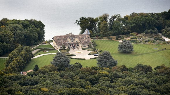 epa04392757 An aerial view of the property &quot;La Reserve&quot;, home of former German Formula One driver Michael Schumacher in Gland, on the shores of Lake Geneva, Switzerland, Tuesday, September 9 ...