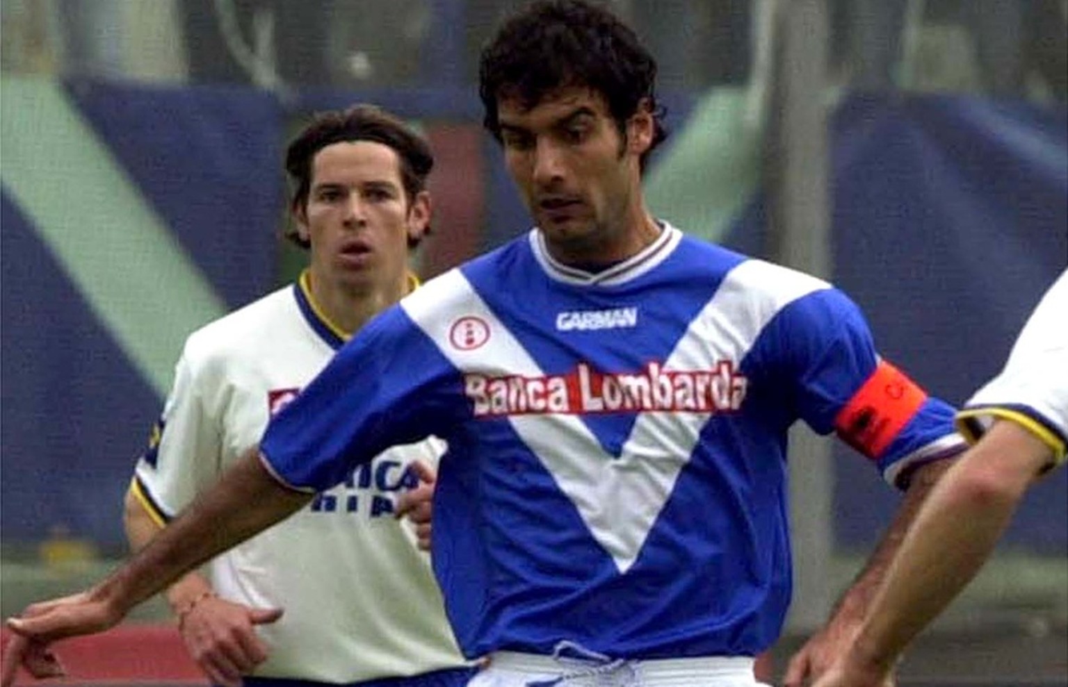 ROM19 - 20020407 - BRESCIA, ITALY : Brescia&#039;s player Spanish Josip &#039;Pep&#039; Guardiola in action during the Italian League A soccer match Brescia-Verona in Brescia, Sunday 07 April 2002. EP ...