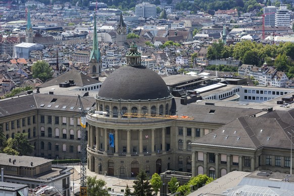 The main building of the Swiss Federal Institute of Technology, ETH, in Zurich, Switzerland, on June 28, 2018. (KEYSTONE/Christian Beutler)