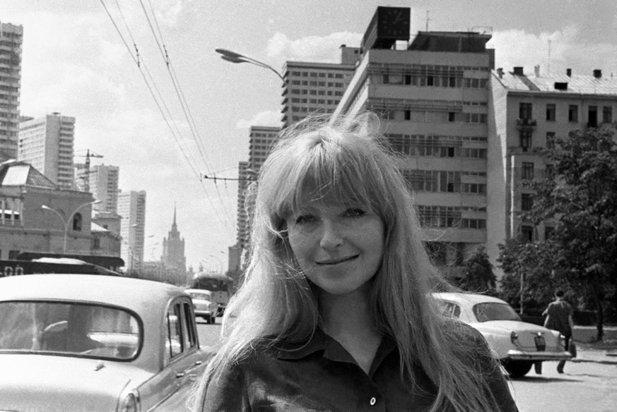 Moscow, USSR. June 1968. French actress Marina Vladi poses for a photo in Kalinin Avenue. The exact date of the photograph is unknown. Alexander Konkov/TASS PUBLICATIONxINxGERxAUTxONLY 80567