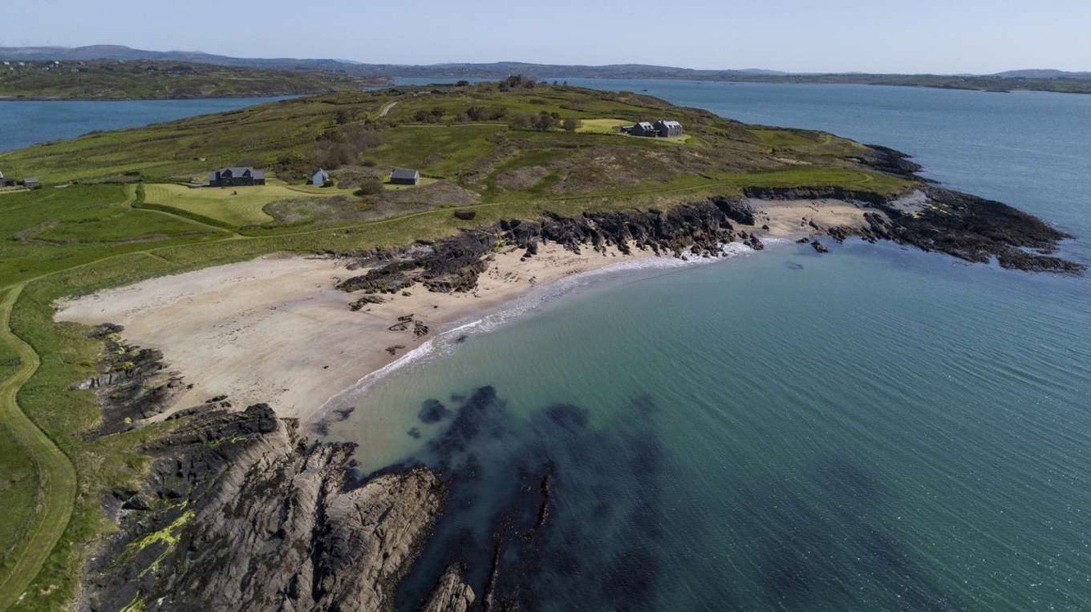 horse island county cork, irland wohnen reisen https://www.privateislandsonline.com/europe/ireland/horse-island-1