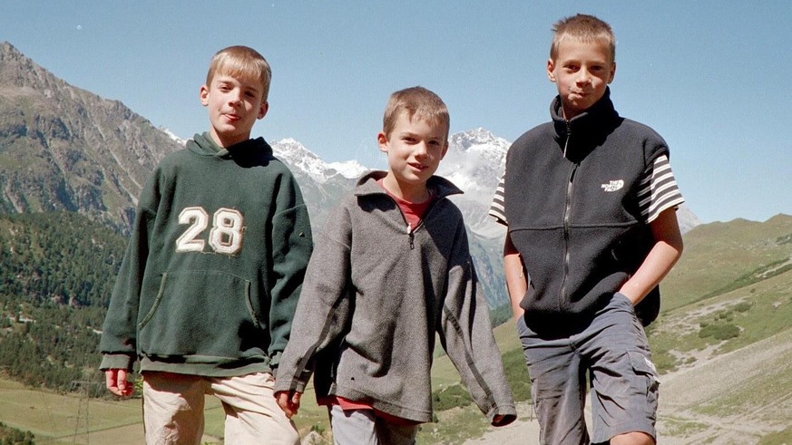 David Pröschel, Patrik Koller und David Koller – damals wurden noch Bäche gestaut und Hütten gebaut.