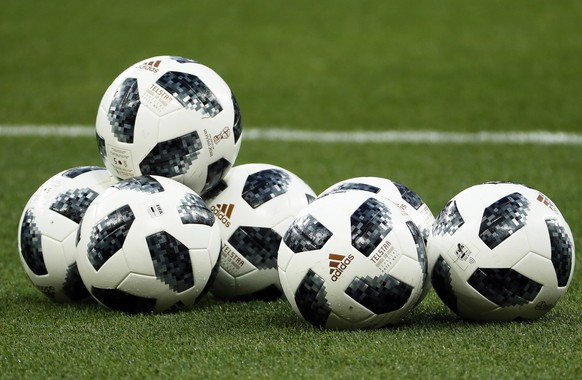 epa06842323 Adidas Telstar balls, official match ball of the FIFA World Cup 2018, on display prior to the FIFA World Cup 2018 group D preliminary round soccer match between Iceland and Croatia in Rost ...