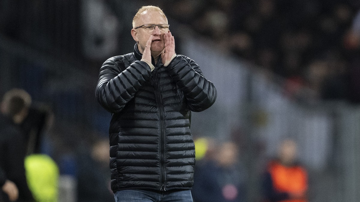 Basel's Headcoach Heiko Vogel reacts during the UEFA Conference League soccer match between Switzerland's FC Basel 1893 and OGC Nice of France at the St. Jakob-Park stadium in Basel, Switzer ...